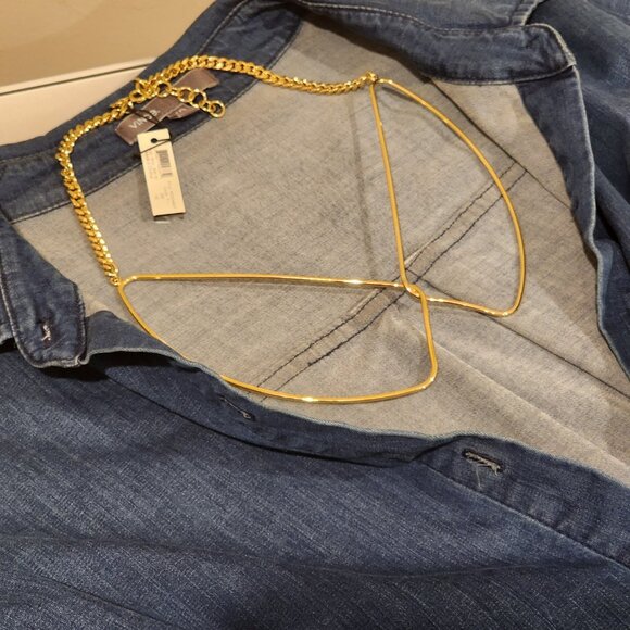 Brand New!! Marc Jacobs: Gold-toned|V shaped| Necklace - Picture 2 of 10